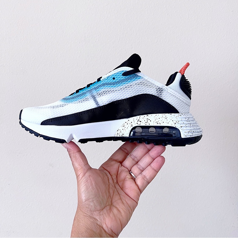 Nike Air Max 2090 Sneakers - Picture 5 of 7